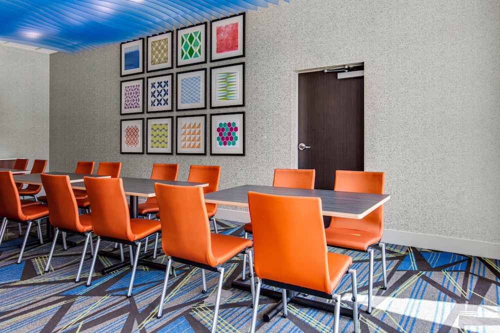Holiday Inn Express & Suites Sanford Lake Mary by IHG - photo 34