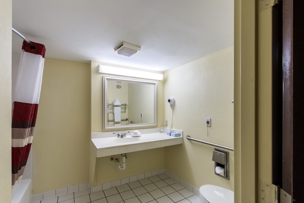 Red Roof Inn Morehead - photo 20