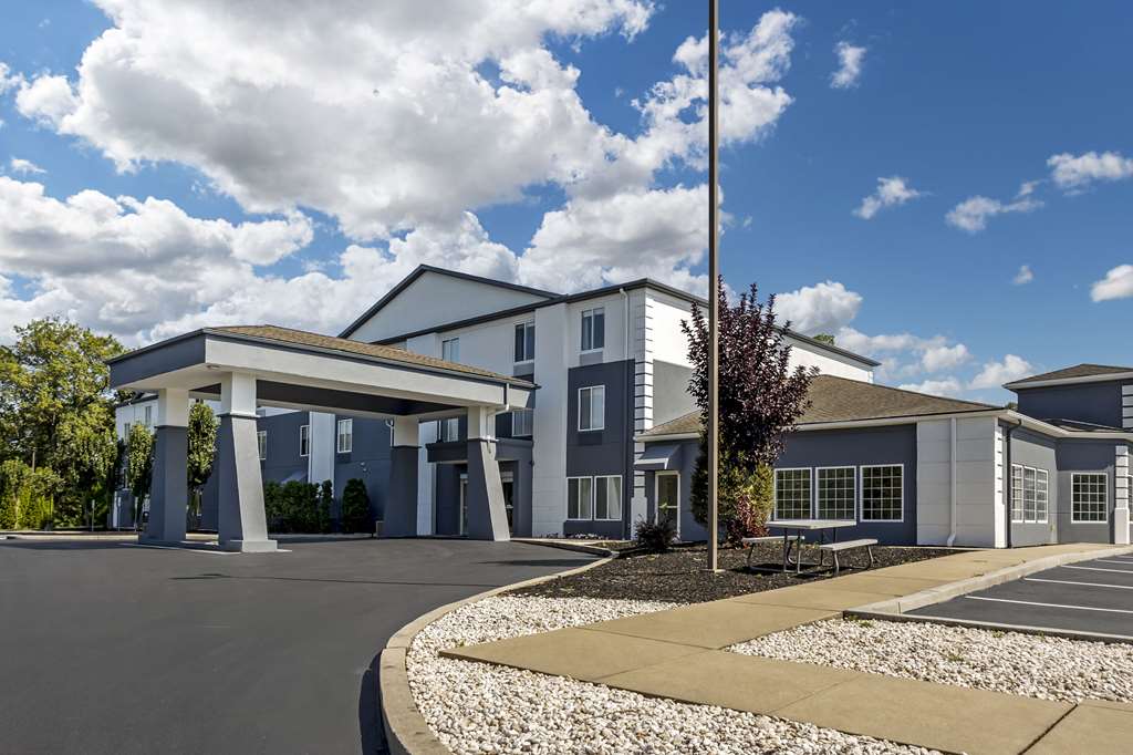 Comfort Inn & Suites Harrisburg Hershey North - photo 3