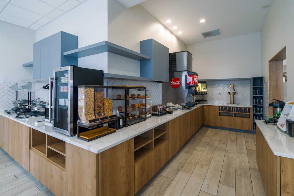Staybridge Suites Louisville Expo Center - photo 14