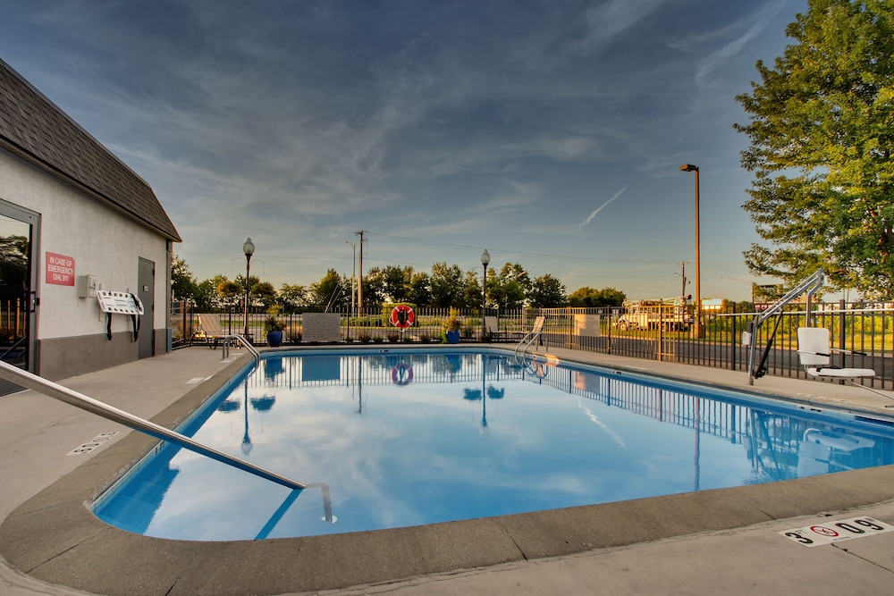 Greenfield Inn & Suites Owensboro KY Airport - photo 26