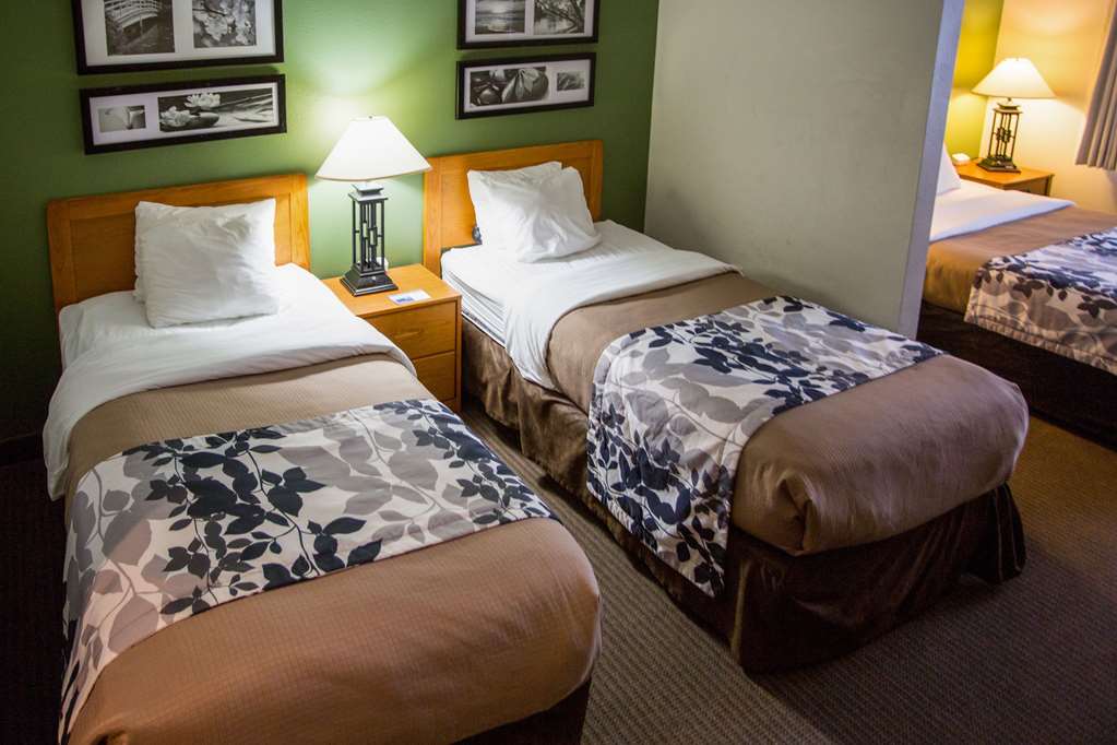 Sleep Inn & Suites Conference Center Eau Claire North - photo 24