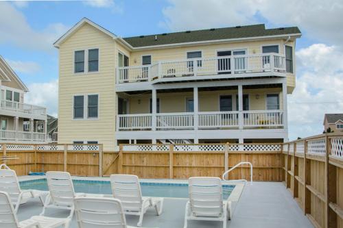 Critics Choice - carbon neutral hotel in Nags Head