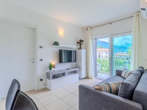 Apartment Nancy by Interhome — 4-Star Luxury Hotel in Domaso, Italy