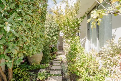 Echo garden apartment in Camps Bay