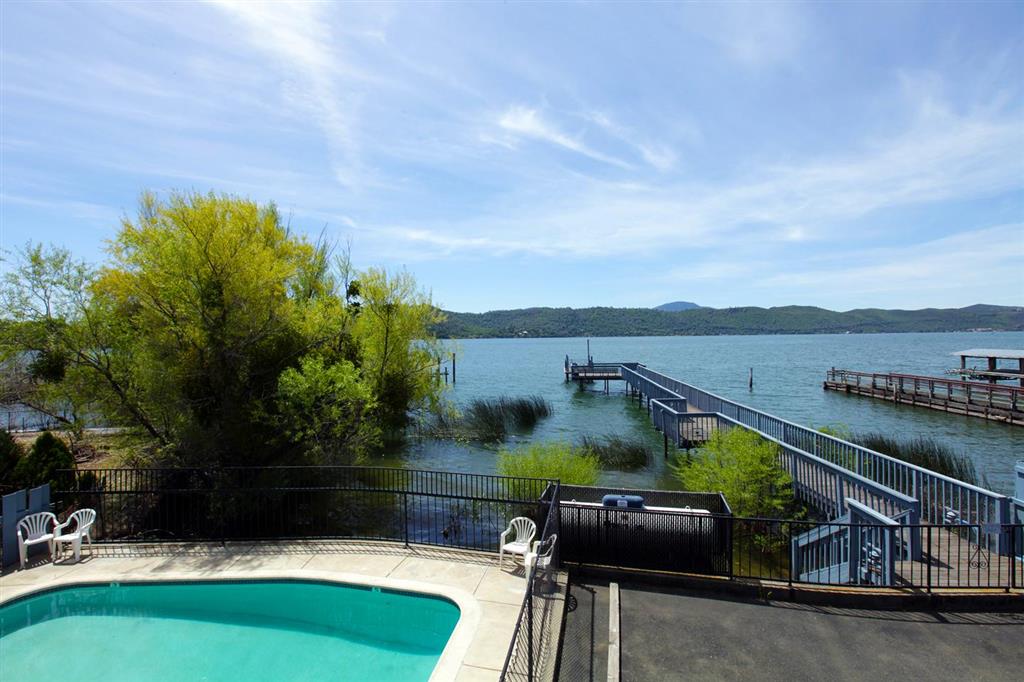 Americas Best Value Inn & Suites Clearlake Wine Country - photo 33