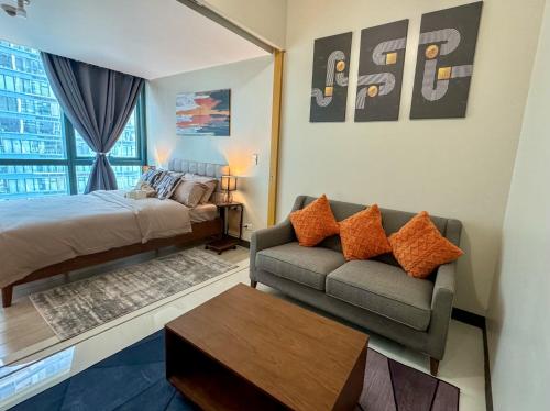 Modish 1BR One Uptown BGC direct to Uptown Mall — 4-Star Luxury Hotel in Manila, Philippines