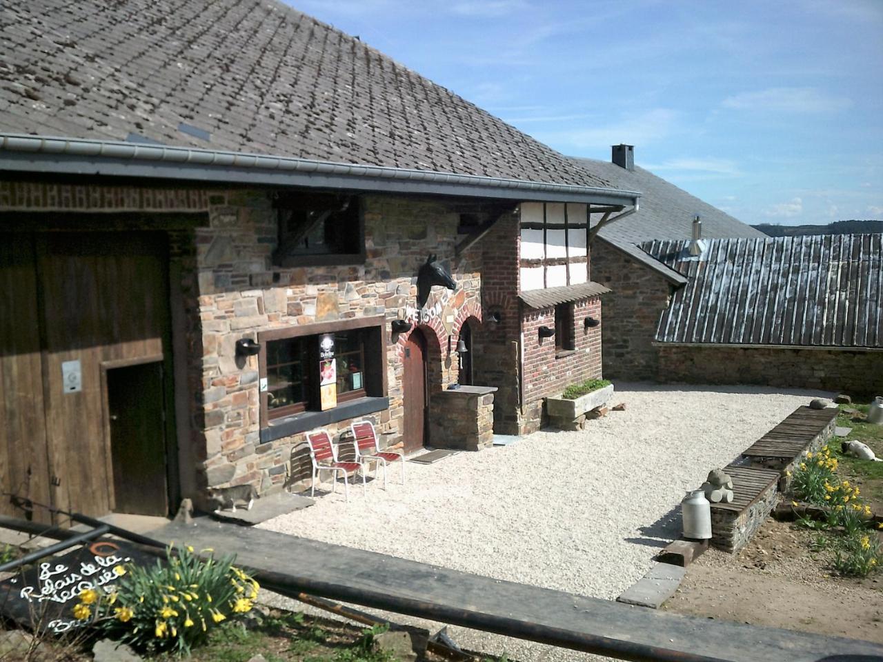 B&B Chambre d'hôtes de la Vecquée — 4-Star Luxury Hotel in Stoumont, Belgium