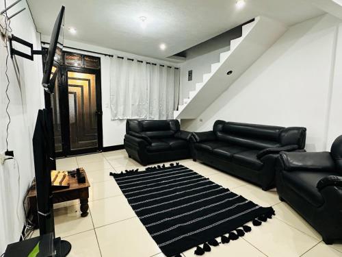 Encanto junto al lago en la zona viva in San Pedro La Laguna, Guatemala