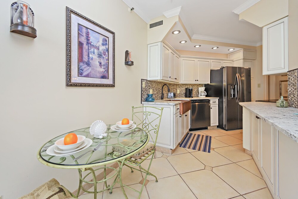 Surfside Resort 206 by RedAwning - photo 13