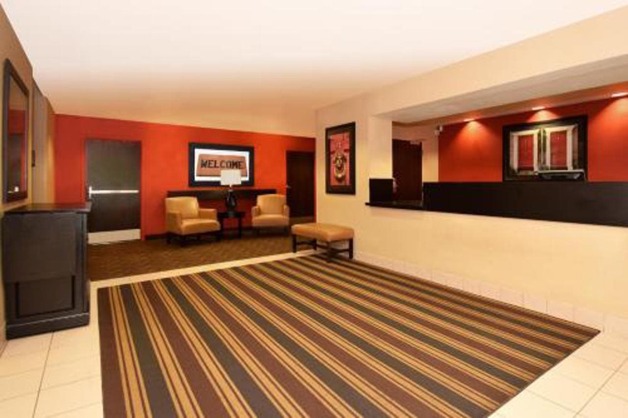 Extended Stay America Suites Washington DC Chantilly Airport - photo 2
