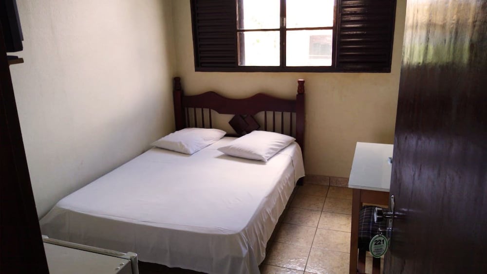 Oyo Bahia Hotel — hotel in Itumbiara