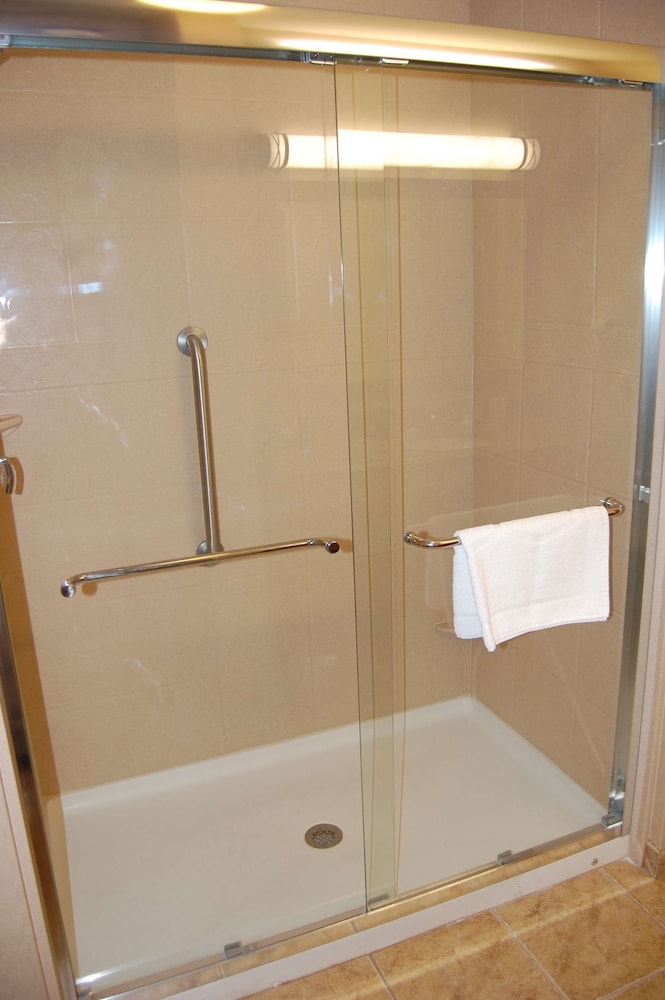 Hampton Inn Sidney NE - photo 34