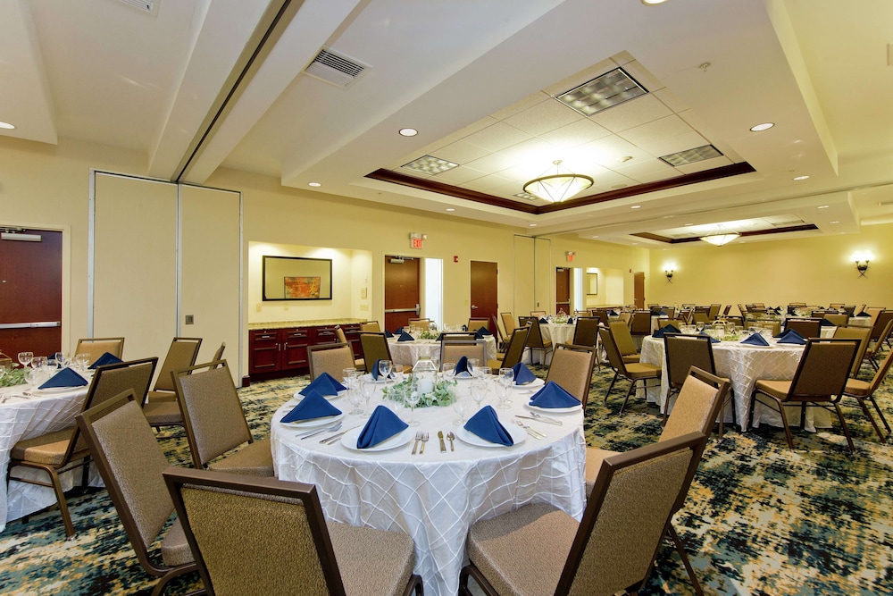 Hilton Garden Inn Winchester - photo 53