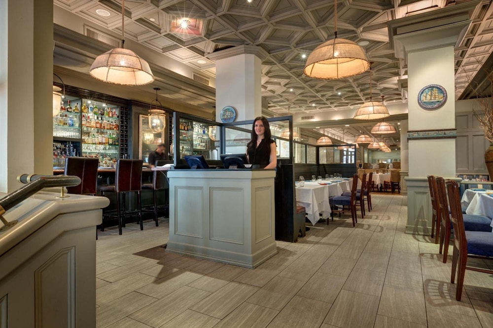 Wellington Hotel - photo 6