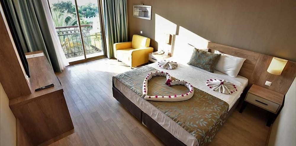 Lucida Beach Hotel — Kemer — photo 4
