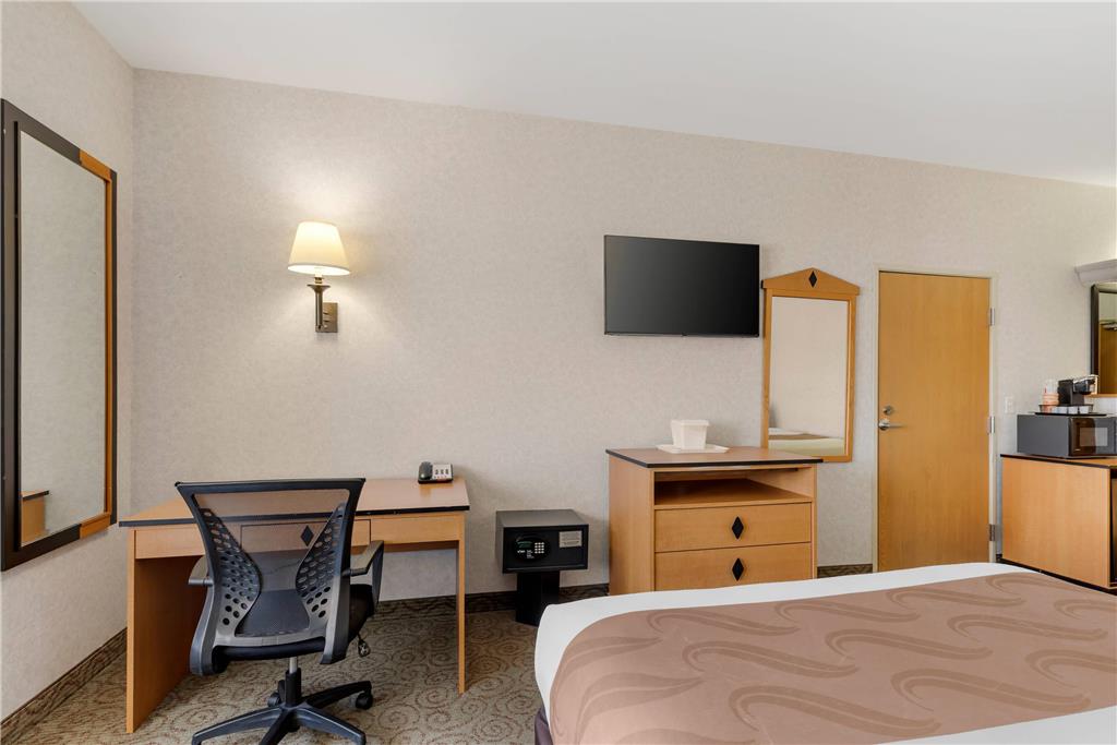 Quality Inn & Suites Denver Airport Gateway Park - photo 13