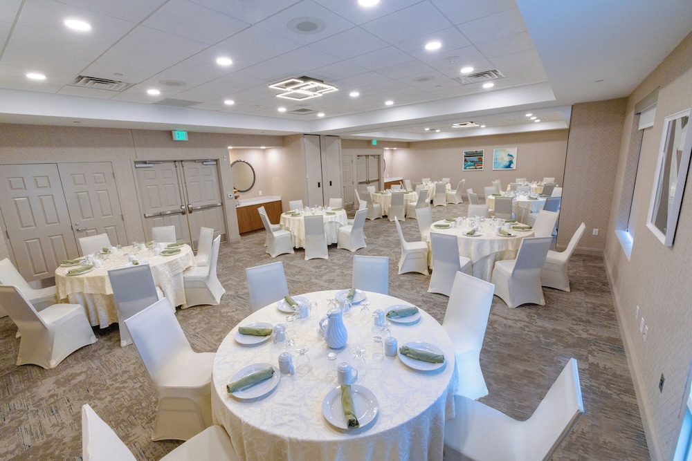 Hilton Garden Inn Lakewood - photo 54