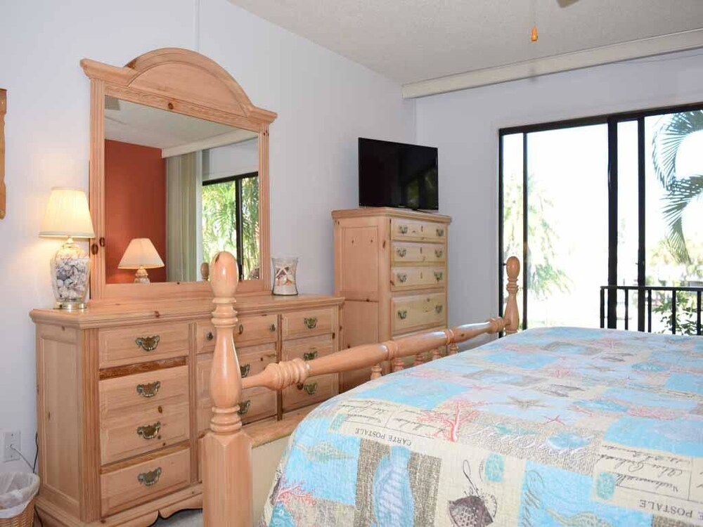 Waters Edge 102 N - photo 7