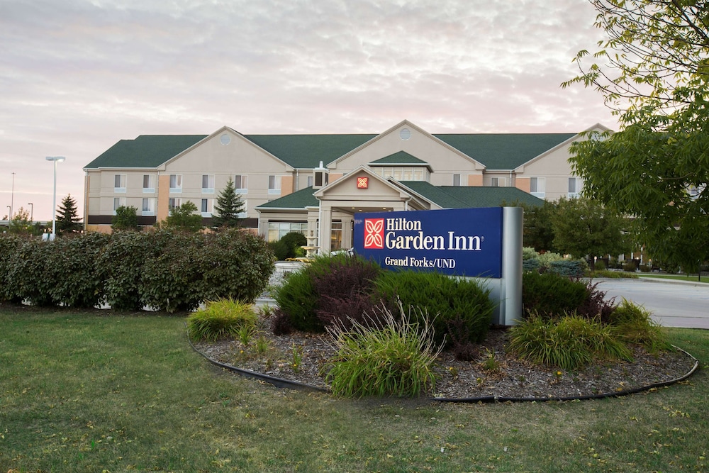 Hilton Garden Inn Grand Forks UND - featured photo