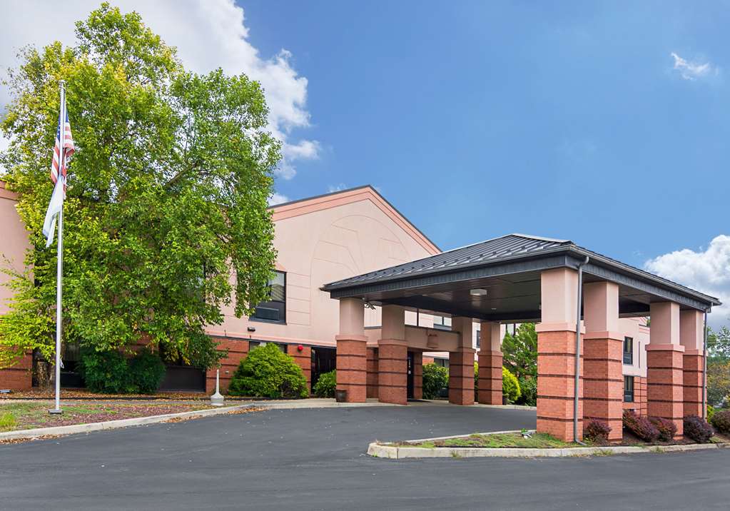 Quality Inn & Suites Kearneysville Martinsburg - featured photo