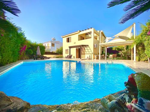 Villa Victoria Ayia Napa — 4-Star Luxury Hotel in Ayia Napa, Cyprus
