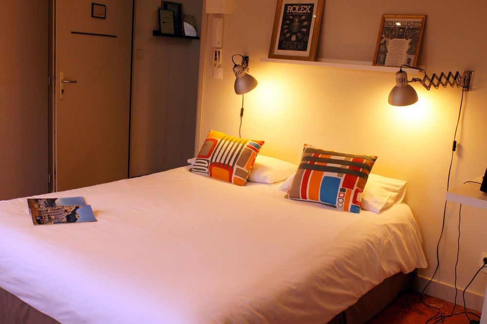 Decoh Rue Dragon in Marseille, France