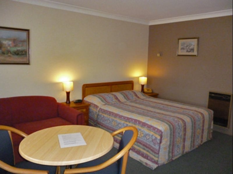 Highlands Motor Inn — Oberon — photo 2