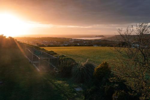Spacious Sea View Apt. Overlooking St Ives Bay — 4-Star Luxury Hotel in Hayle, United Kingdom