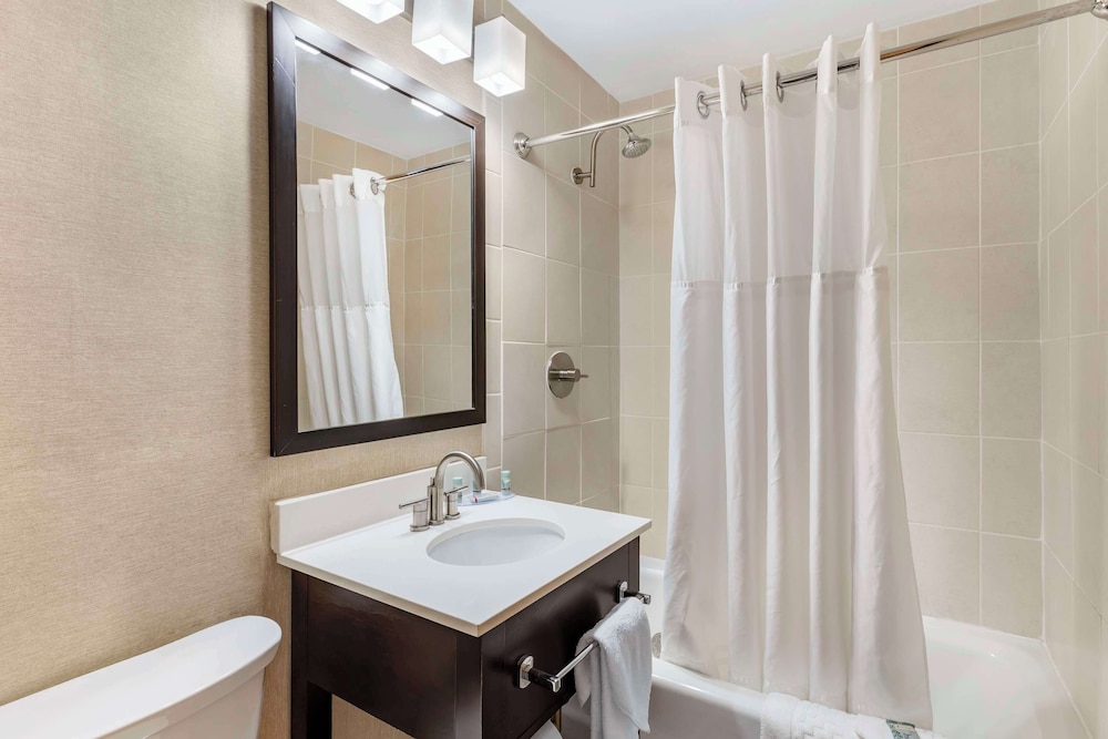 Hotel Watertown - photo 18