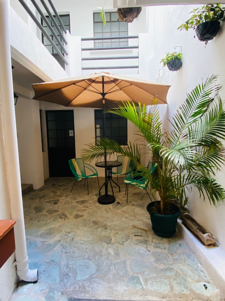 Diamanti Hotel - carbon neutral hotel in Aidipsos