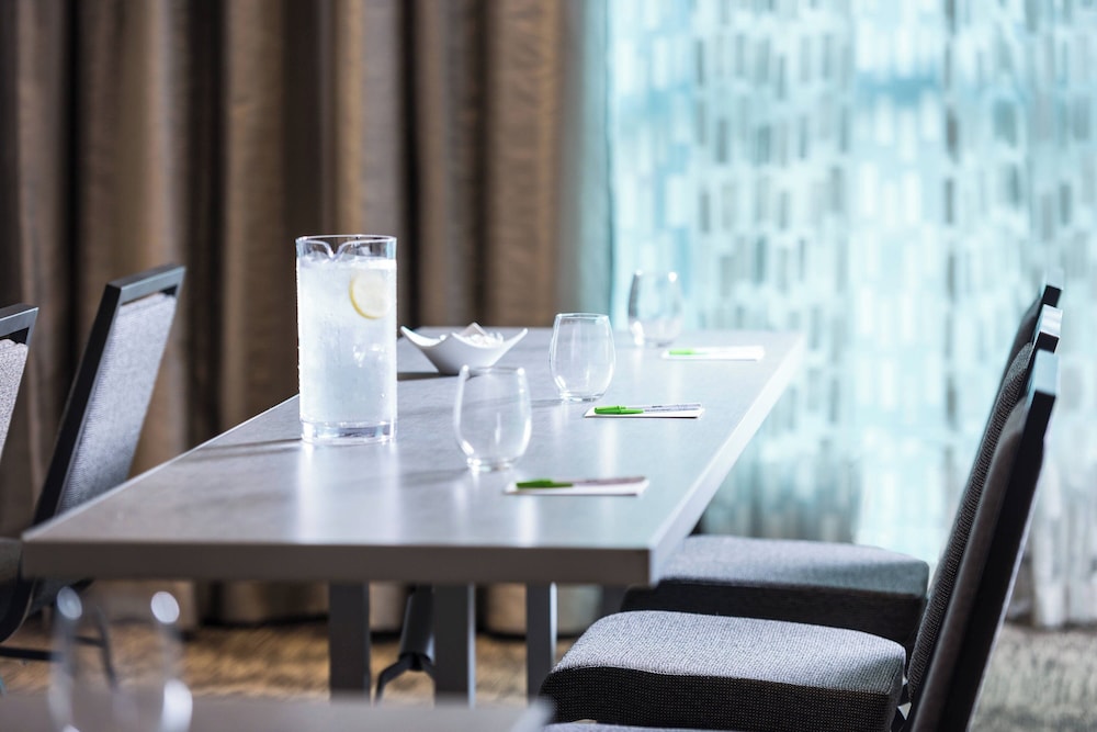 Courtyard by Marriott Edgewater NYC Area - photo 40