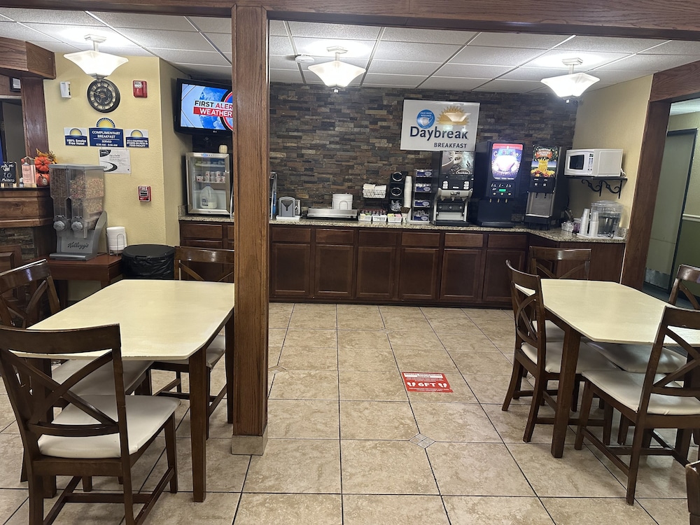 Days Inn & Suites by Wyndham Gunnison - photo 51