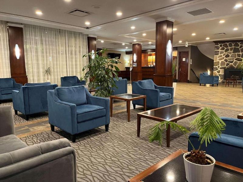 Holiday Inn Montreal Airport