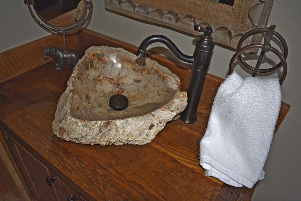 Bear Creek Lodge Cabin Resort - photo 80