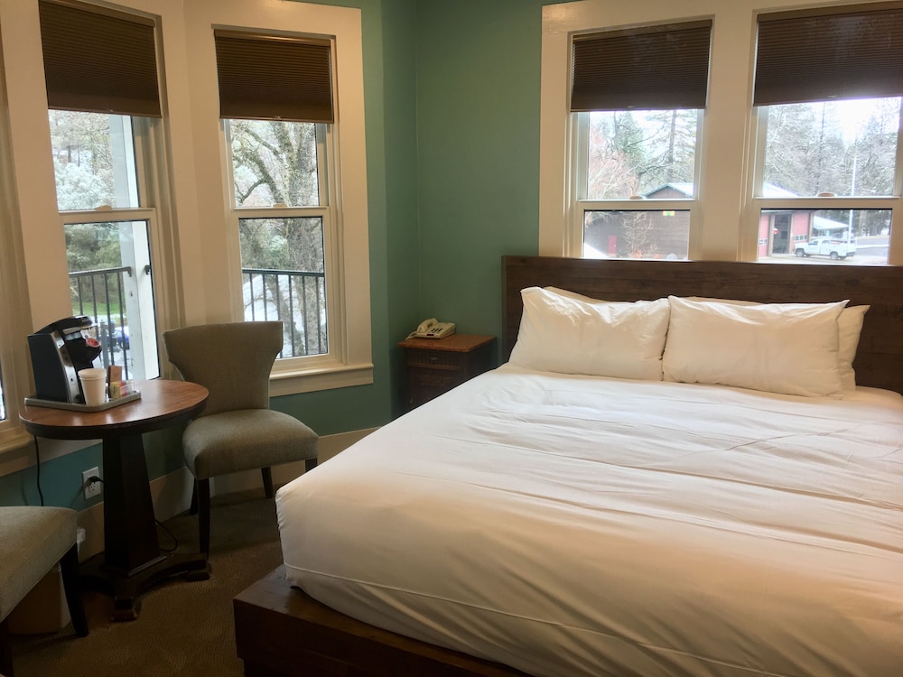 The Groveland Hotel - photo 16