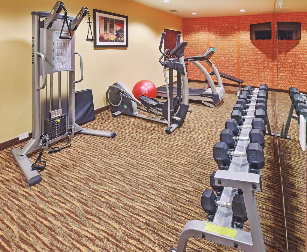 La Quinta Inn & Suites by Wyndham Pecos - photo 11
