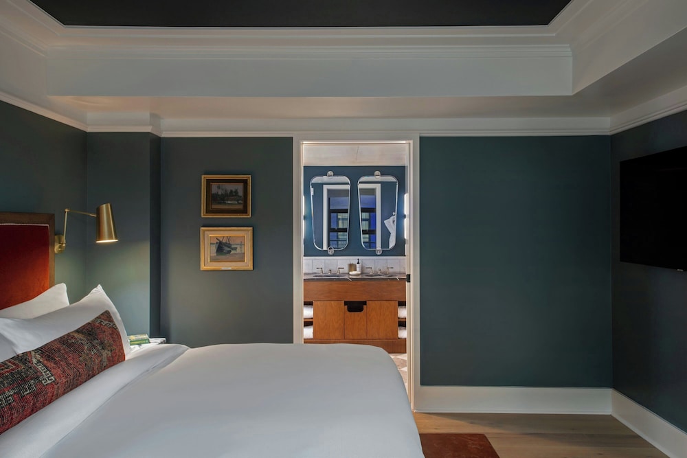 Perry Lane Hotel A Luxury Collection Hotel Savannah - photo 21