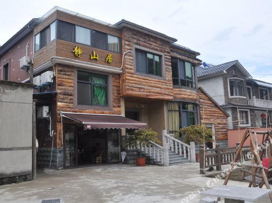 Jingshanju Inn in Deqing, People's Republic of China