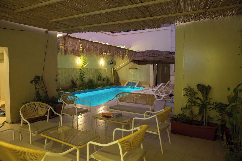 LuxHostel - carbon neutral hotel in Riyadh