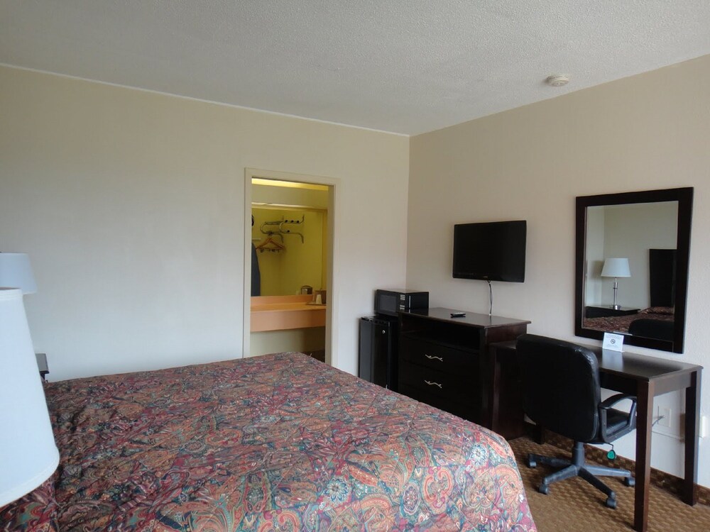 Red River Inn Alexandria - photo 4