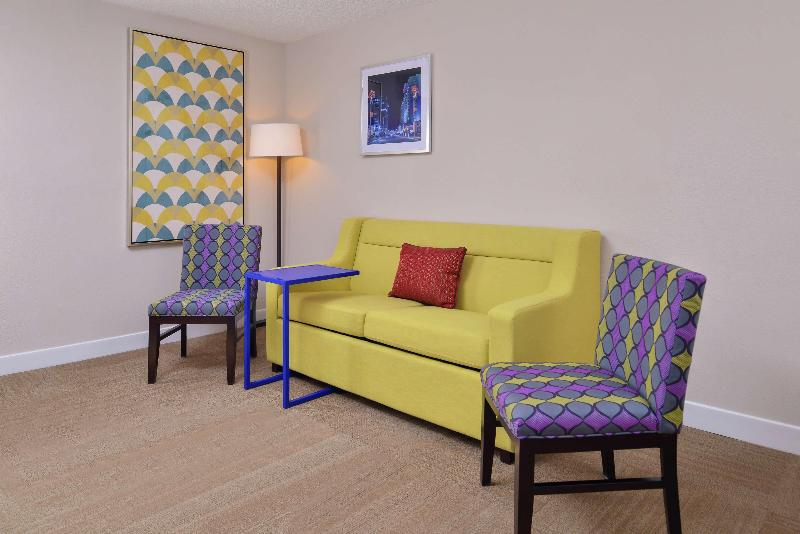 Hampton Inn Greensboro East - photo 68