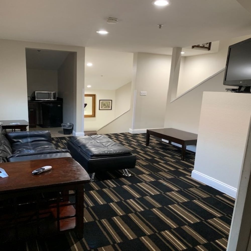 The Hotel Oceanside - photo 31