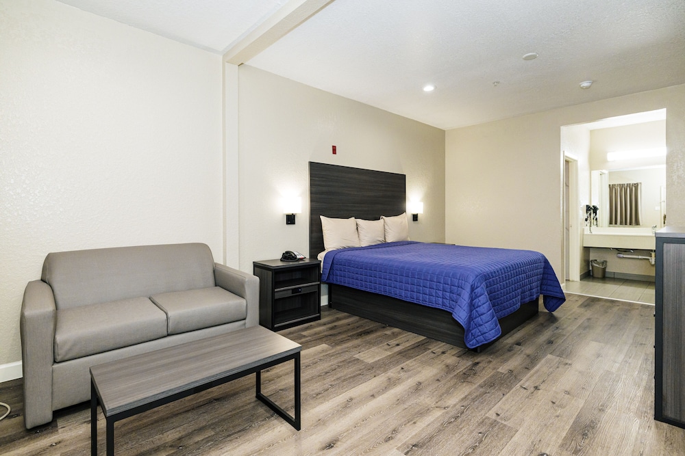 Winchester Inn & Suites Humble IAH North Houston in Humble, United States