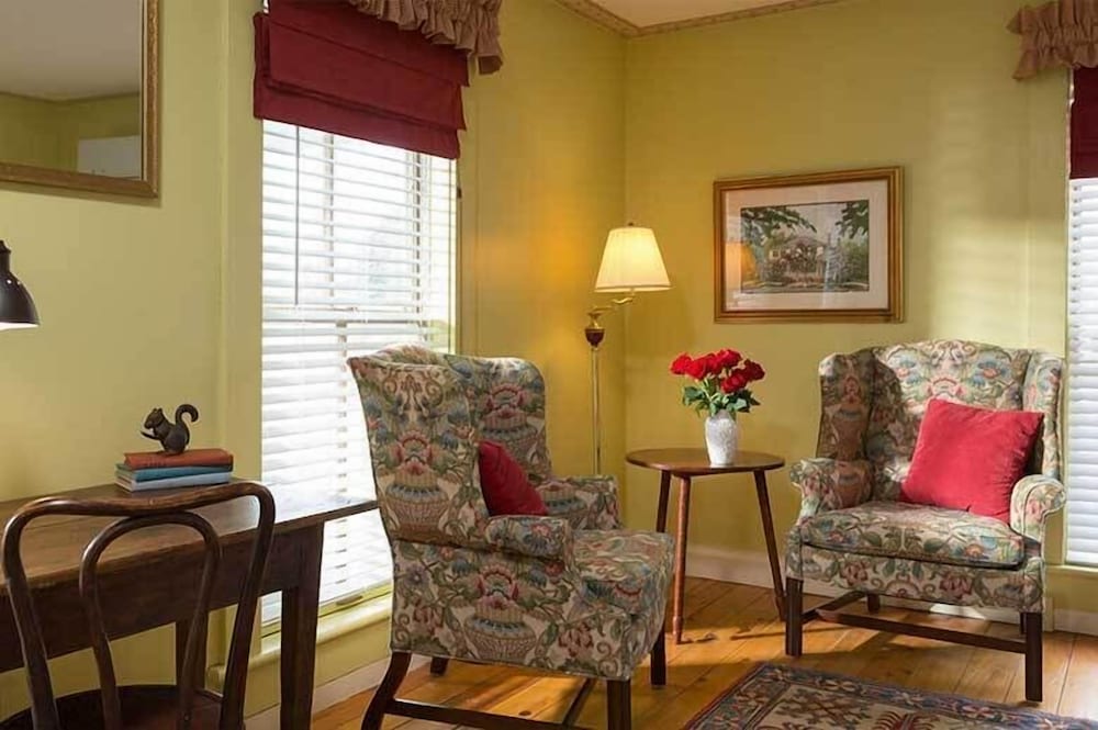 Inner Banks Inn - photo 56