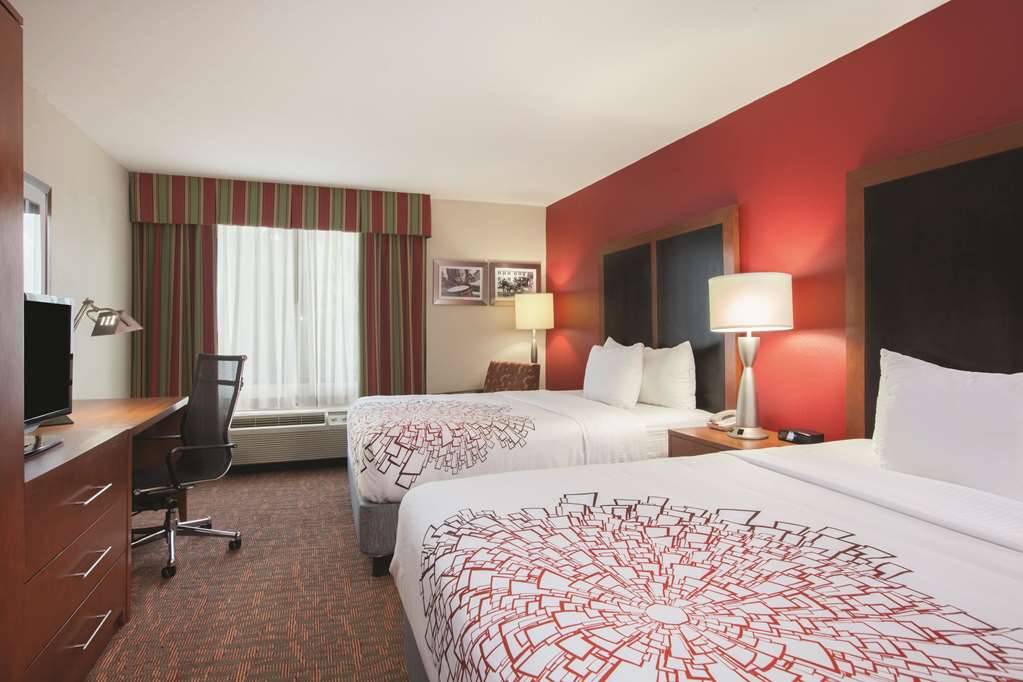 La Quinta Inn & Suites by Wyndham Williamsburg Historic Area - photo 12
