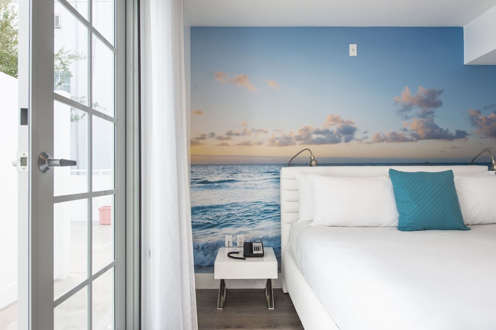 President Hotel - photo 16