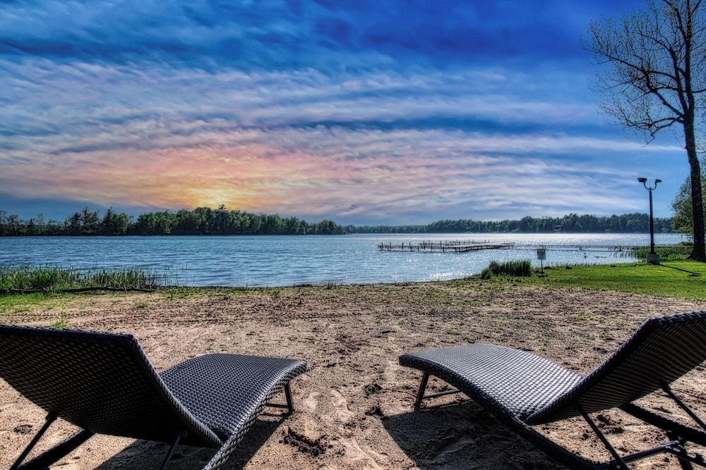 Lena's Northern Pines Resort - photo 81