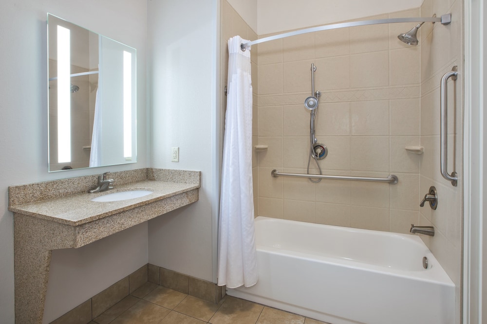 Holiday Inn Express Hotel & Suites Niles by IHG - photo 24