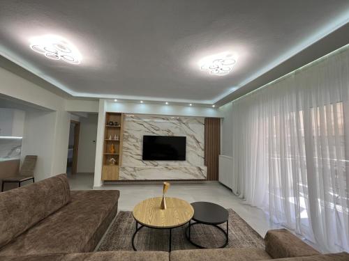 Modern Family Nest SKG — 4-Star Luxury Hotel in Thessaloniki, Greece